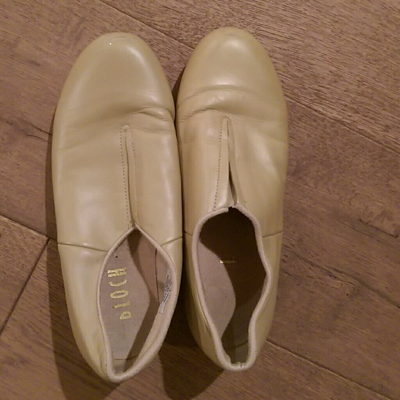 Bloch Tan Tap Shoes