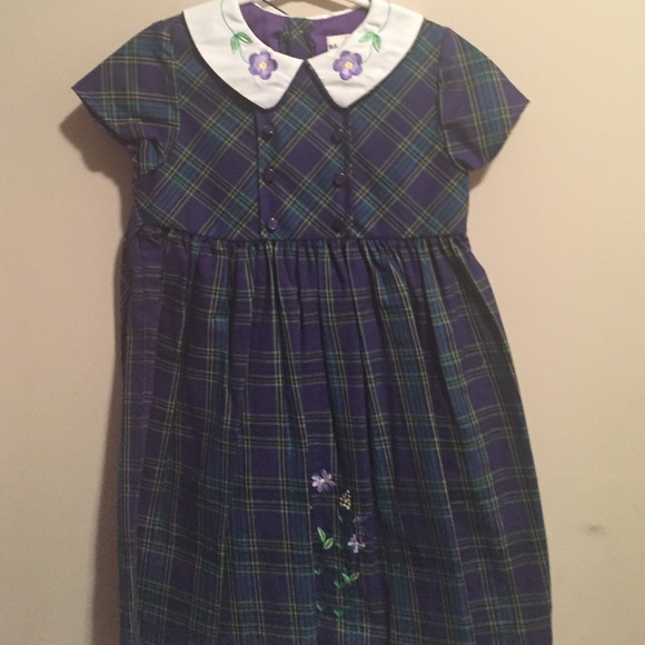 Girl's dress
