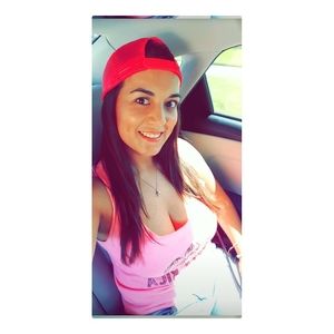 Meet your Posher, Daniela