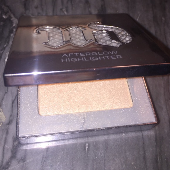 URBAN DECAY AFTERGLOW HIGHLIGHTER SIN