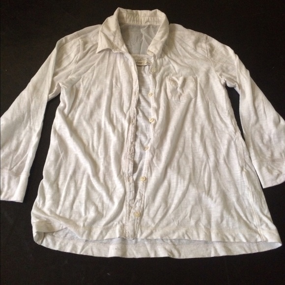 Abercrombie White 3/4 Sleeve Button Down Blouse