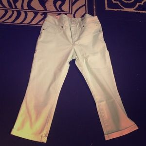 Mint juniors capris!