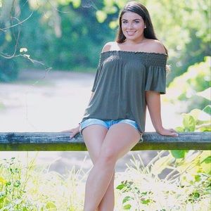 Meet your Posher, Alyssa