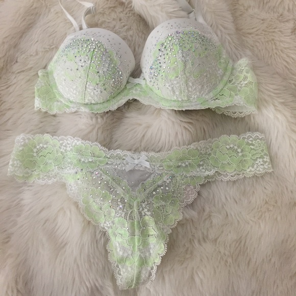 Victoria's Secret Other - Victoria Secret Bra & Panty Set