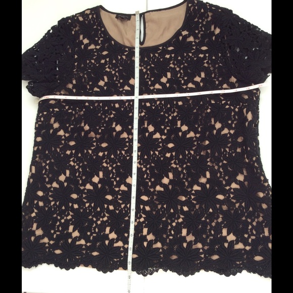 Beautiful Lace top from Talbots - Picture 4 of 4