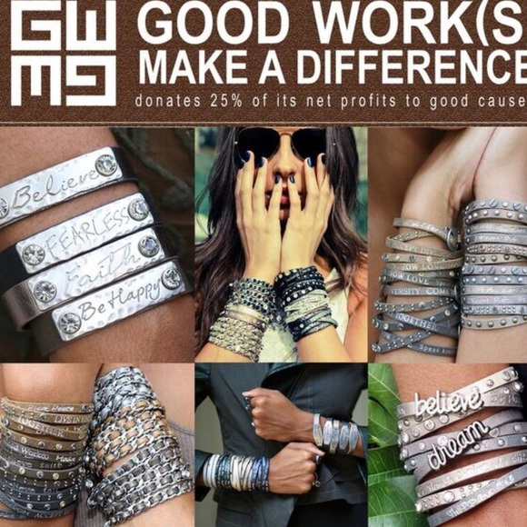 💥Holiday Sale 💥Cuff Bracelet - Picture 2 of 3