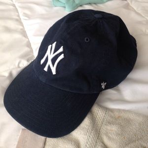 Women's NY Yankees hat