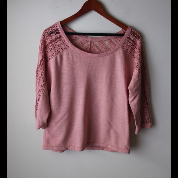 American Eagle Outfitters Tops - American Eagle pink lace boho top