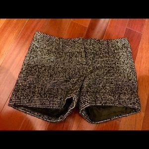 Express size 2 short