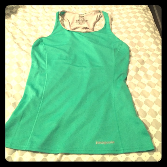 Patagonia Athletic Top size Small