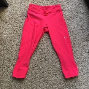 hot pink nike crop tights size small