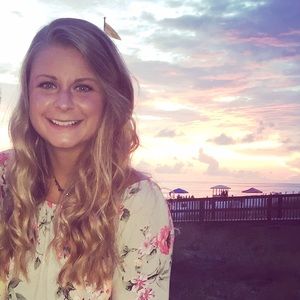 Meet your Posher, Savannah