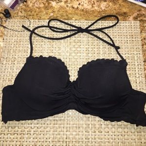 ♥️SOLD♥️black VS scalloped bathing suit top
