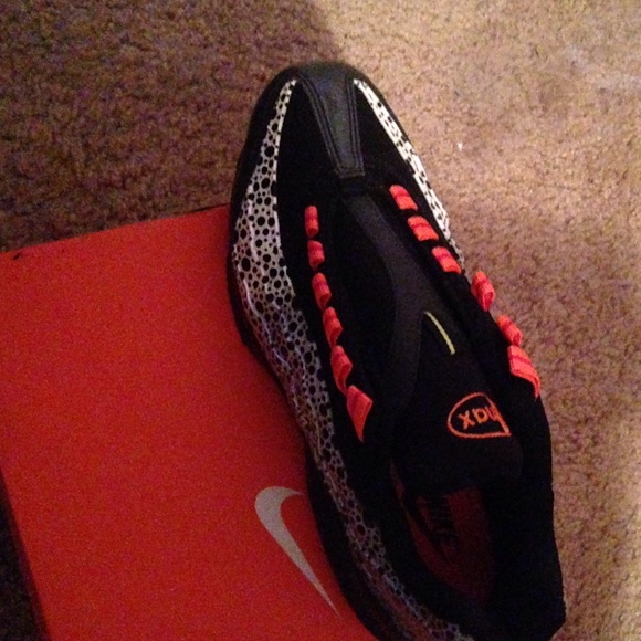 Customized air max '95 (GS) size 6.5 brand new