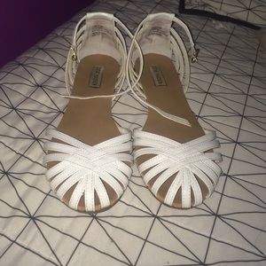 Steve Madden white sandals