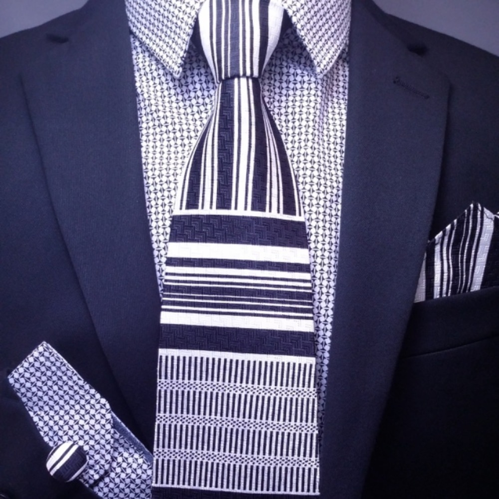 "The Cochran" 100% Silk Necktie DC231A