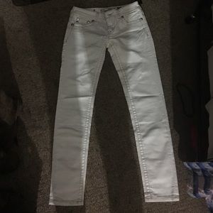 white jeans😄😄😄😄😄