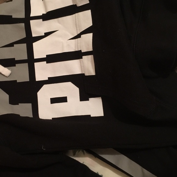 Never wear it it's like new - Picture 4 of 4