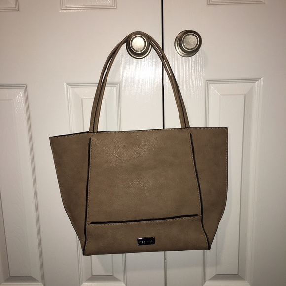 Steve Madden Handbags - Steve Madden Purse - Tan / Nude / Light Brown