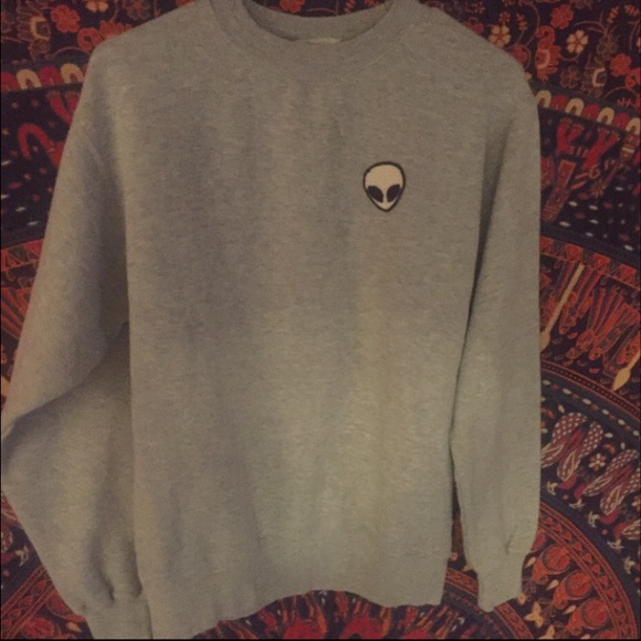 📦sold📦Brandy Alien Patch Sweatshirt