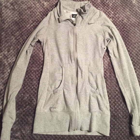 NIKE dri fit jacket