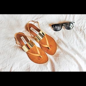 Steve Madden Gold Cuff Sandal