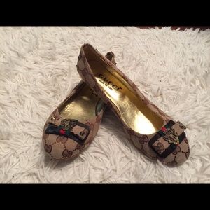 Size 7 "Gucci" flats