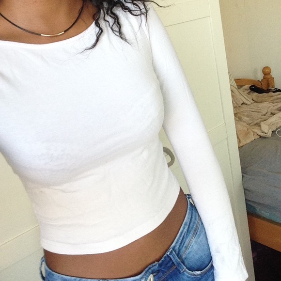 White crop top