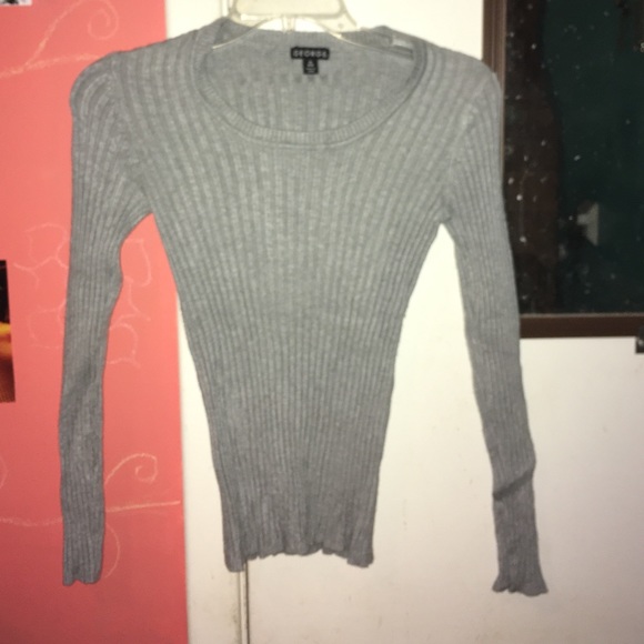 Gray sweater