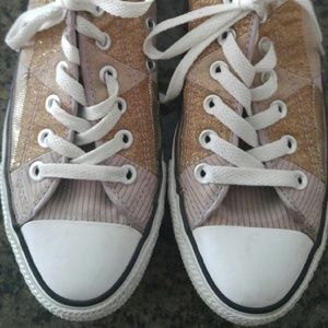 Converse gold size 7.5