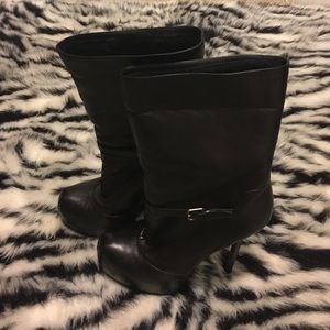  Yves Saint Laurent Tribute 105 Platform Boots Yves Saint Laurent Tribute 105 Platform Boots