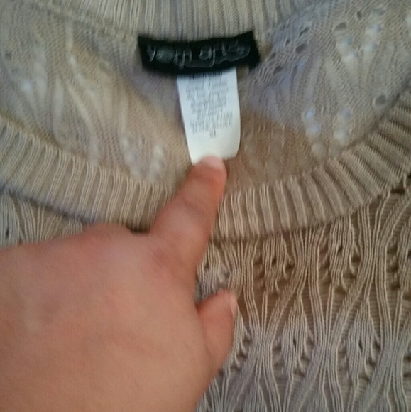 Top - Picture 2 of 2