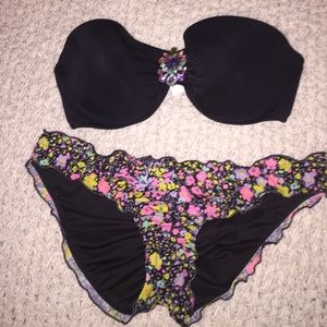 Victoria's Secret bikini