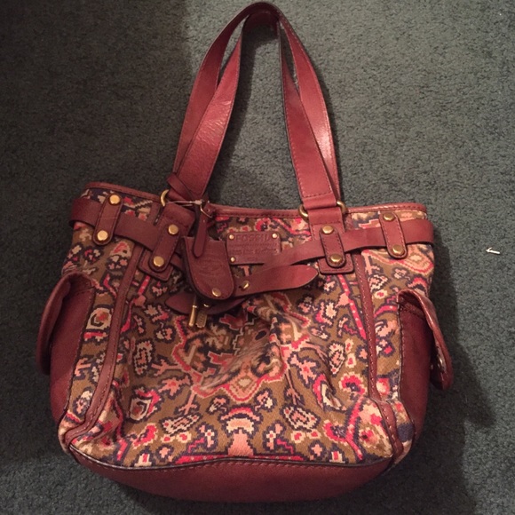 Fossil purse