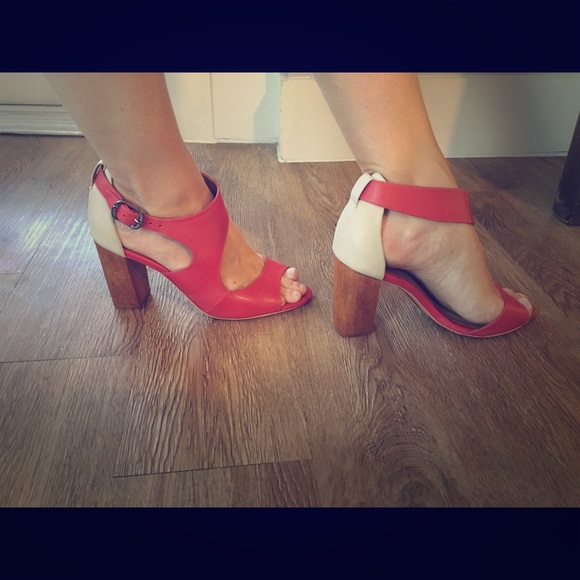 Salmon Nina Payne Clarice Heels size 38 (7.5-8)