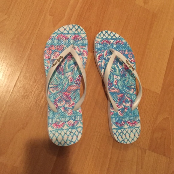 BRAND NEW Lilly Pulitzer flip flops!
