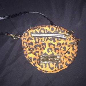 Cute Betsy Johnson cross body!