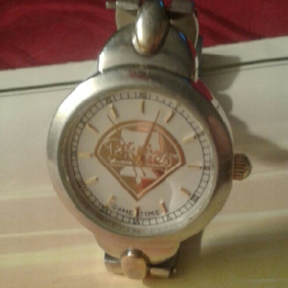 💛SALE-Vintage 1998 Phillies Pearl/18K Gold Watch