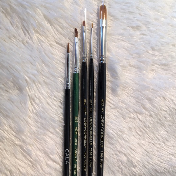 Art brushes - lot of five brushes