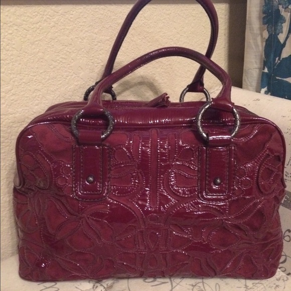 Antonio Milani patent leather/suede handbag.