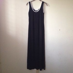 Price drop! Nice CK long casual back dress!!