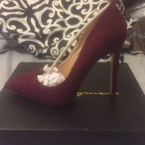 Wine pumps