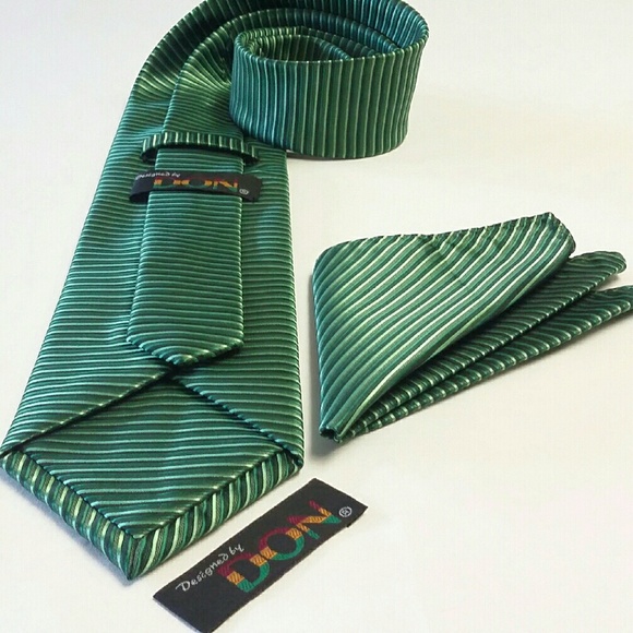 Green Horizontal Stripe 100% Necktie Set DHS220 - Picture 2 of 3