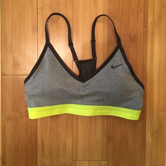 Never worn Nike pro bra