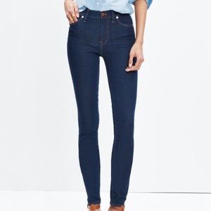 High Rise Jeans in Davis Wash