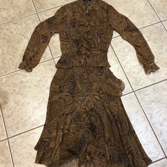 Beautiful 2 piece Ralph Lauren skirt & top Size 12