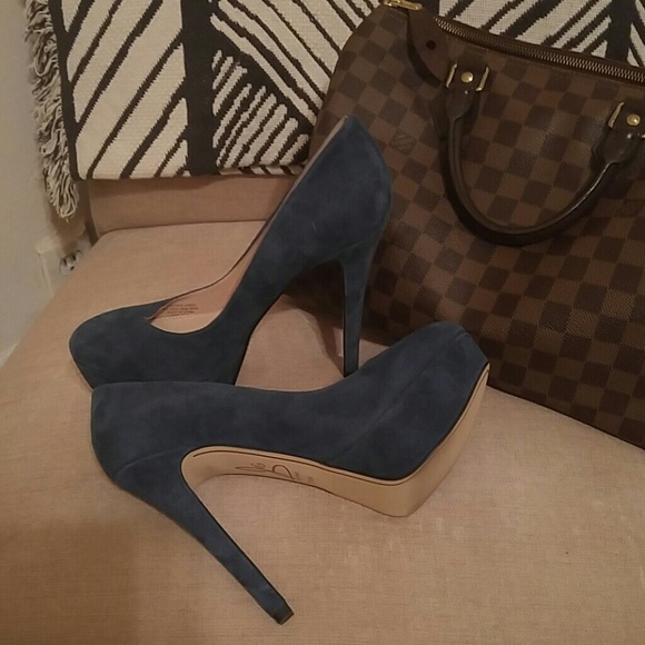 Suede NWOT heels