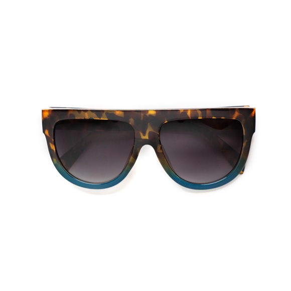 Style Link Miami Accessories - Cheetah Print Flat Top Two Toned Sunglasses