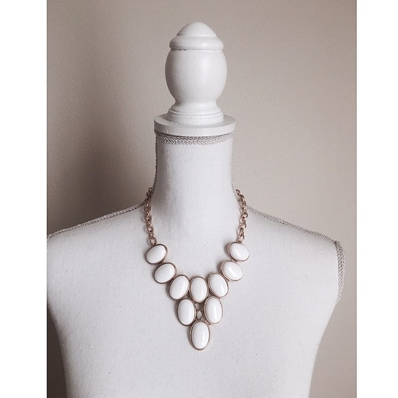 Jewelry - White Statement Necklace