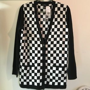 💥SALE: NWT F21 Cardigan. Black & White Checkered